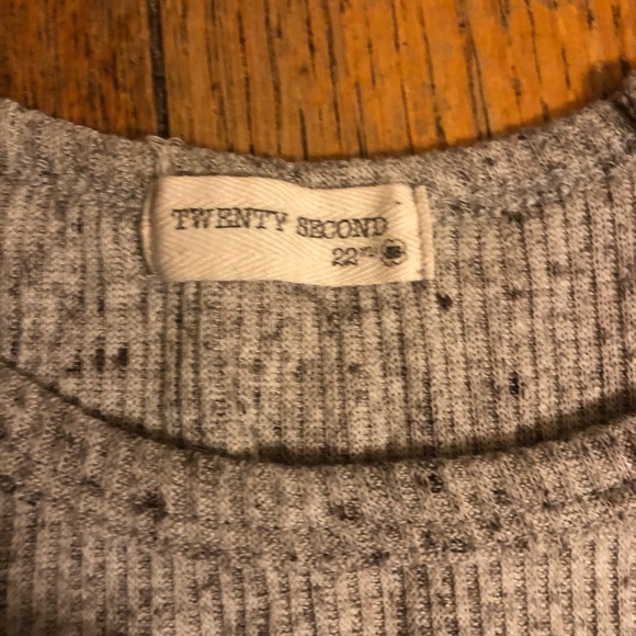 Thermal with lace trim top - Picture 3 of 4